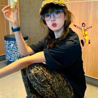 离婚后,我带三宝炸翻首富前夫集团